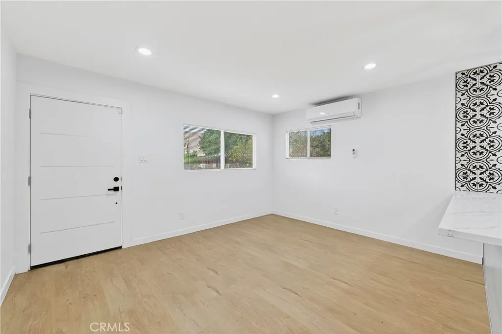 3826 3828 La Salle, Los Angeles, California 90062 home-pic-2
