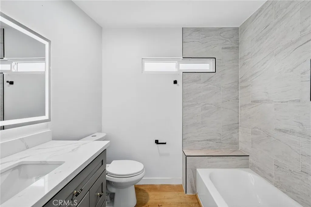 3826 3828 La Salle, Los Angeles, California 90062 home-pic-6