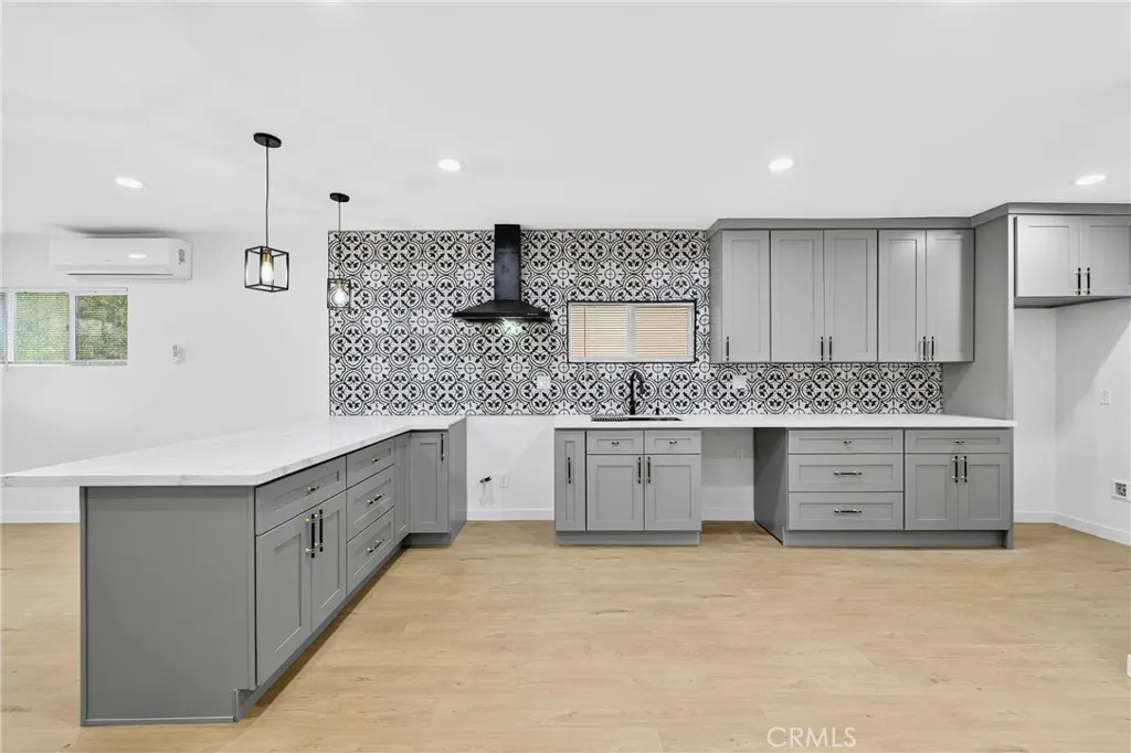 3826 3828 La Salle, Los Angeles, California 90062 home-pic-3