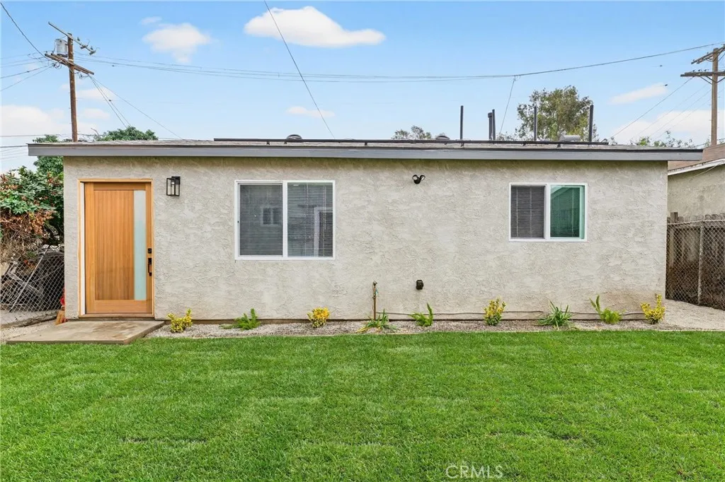 3826 3828 La Salle, Los Angeles, California 90062 home-pic-16