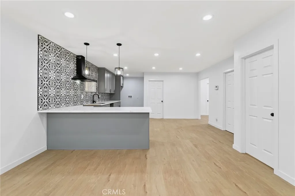 3826 3828 La Salle, Los Angeles, California 90062 home-pic-1