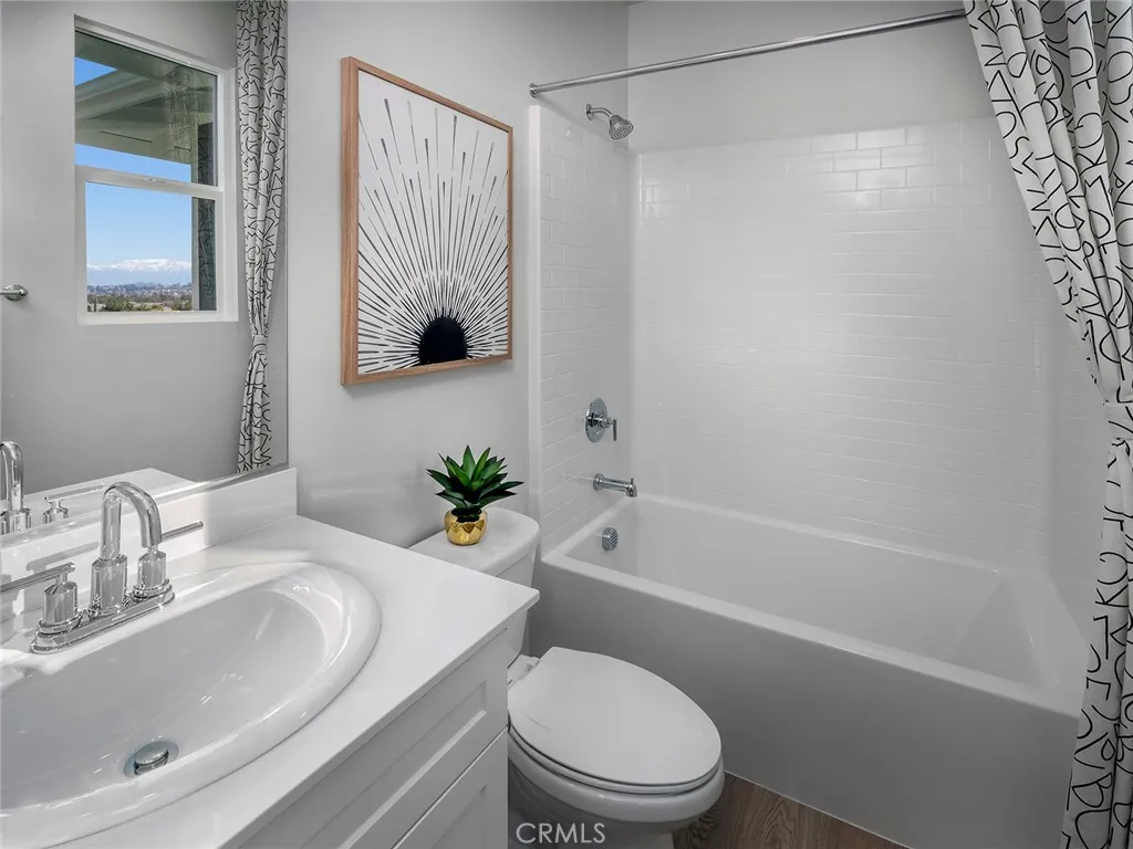 2004 Saltbush Drive, San Marcos, California 92069 home-pic-2