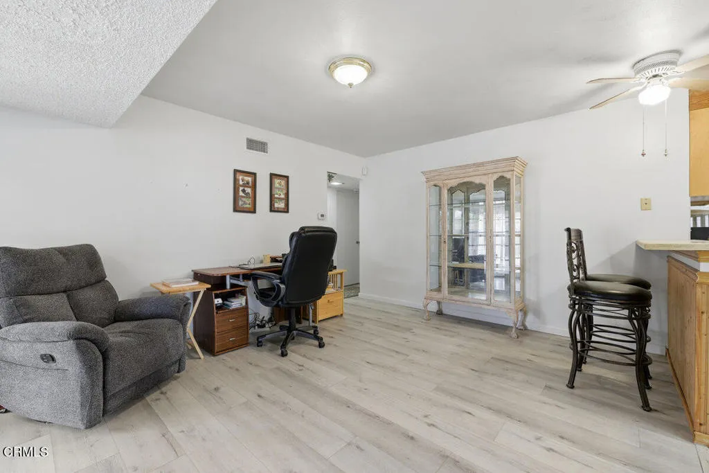 2261 Derby Street, Camarillo, California 93010 home-pic-11