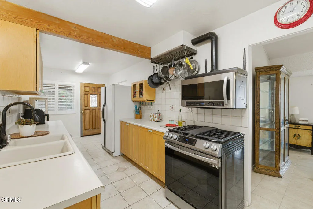 2261 Derby Street, Camarillo, California 93010 home-pic-6