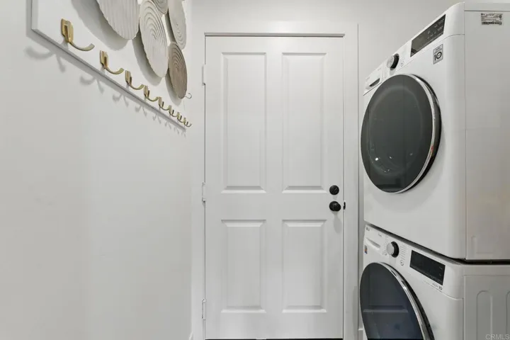 In Unit Washer/Dryer