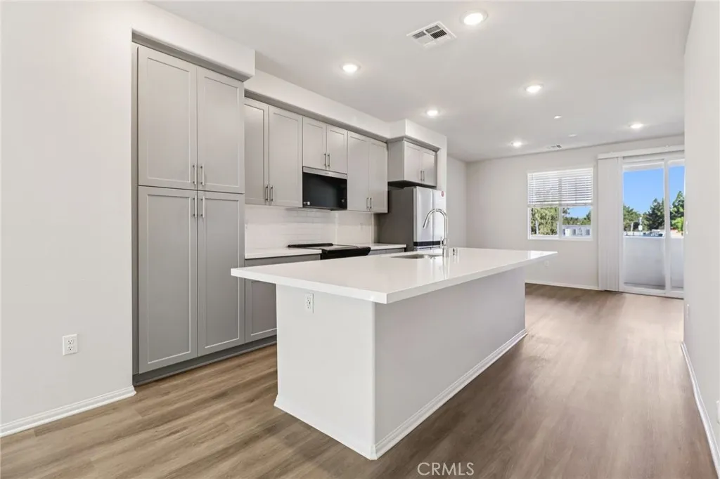 1804 Saltbush Drive, San Marcos, California 92069 home-pic-6