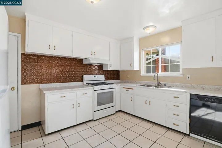 931 N Camino Alto Drive, Vallejo, California 94589