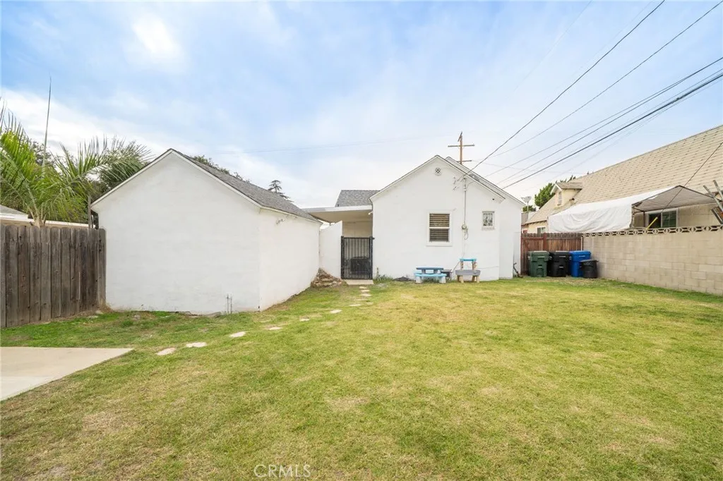 1140 N Towne Avenue, Pomona, California 91767 home-pic-27