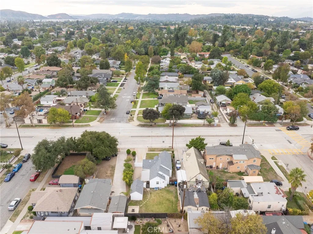 1140 N Towne Avenue, Pomona, California 91767 home-pic-34