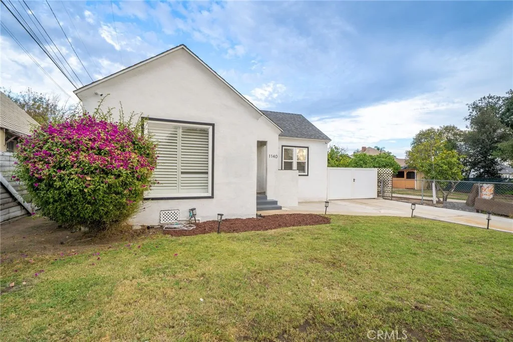 1140 N Towne Avenue, Pomona, California 91767 home-pic-1