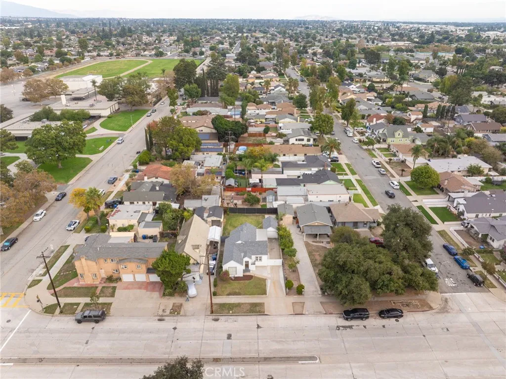 1140 N Towne Avenue, Pomona, California 91767 home-pic-36