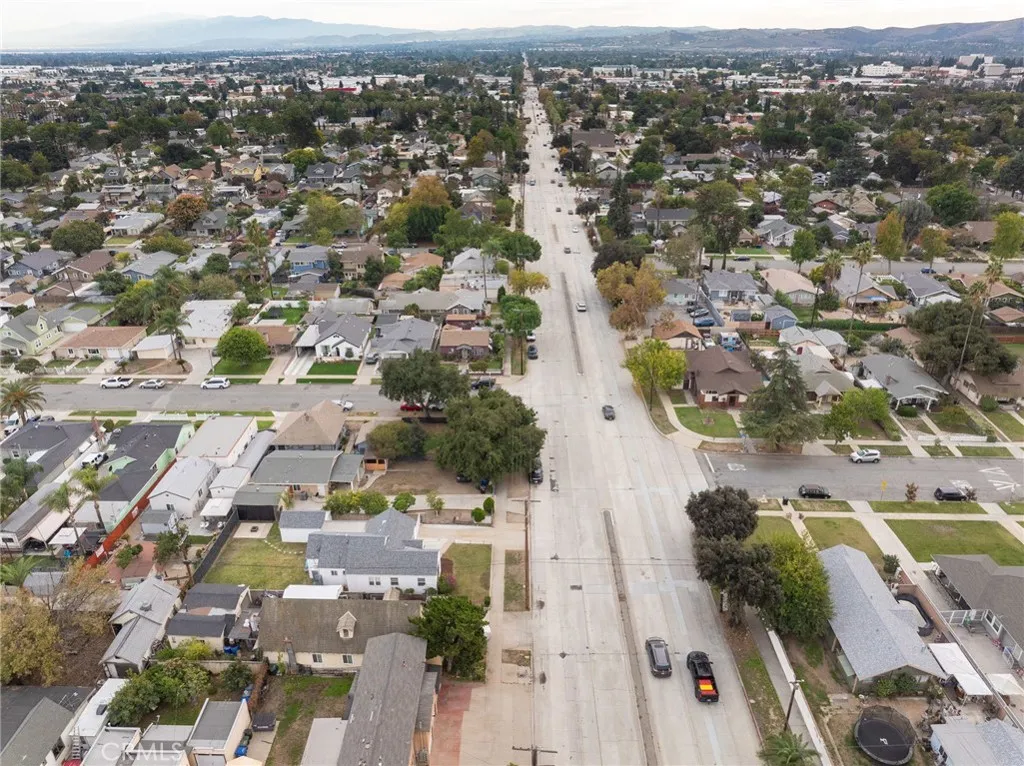 1140 N Towne Avenue, Pomona, California 91767 home-pic-35