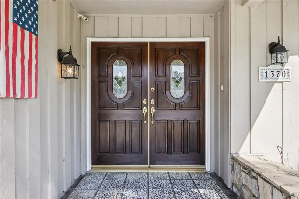 1370 Lakeview, La Habra, California 90631 home-pic-2