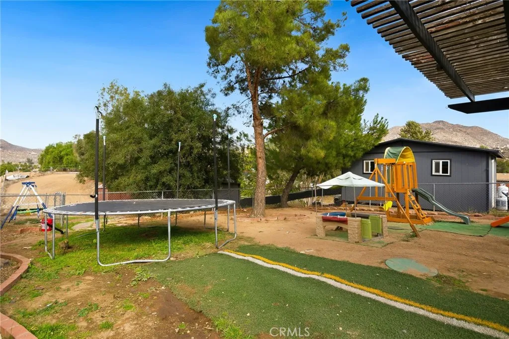 30166 San Jacinto, Hemet, California 92543 home-pic-10
