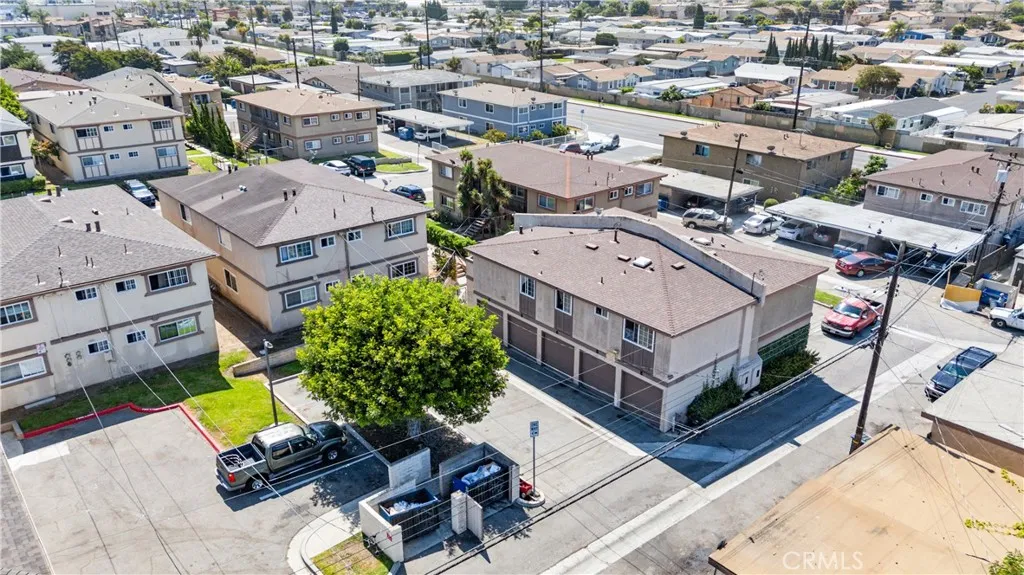 17431 Koledo, Huntington Beach, California 92647 home-pic-15