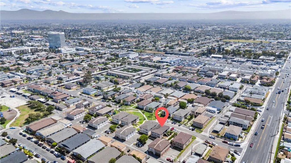 17431 Koledo, Huntington Beach, California 92647 home-pic-21