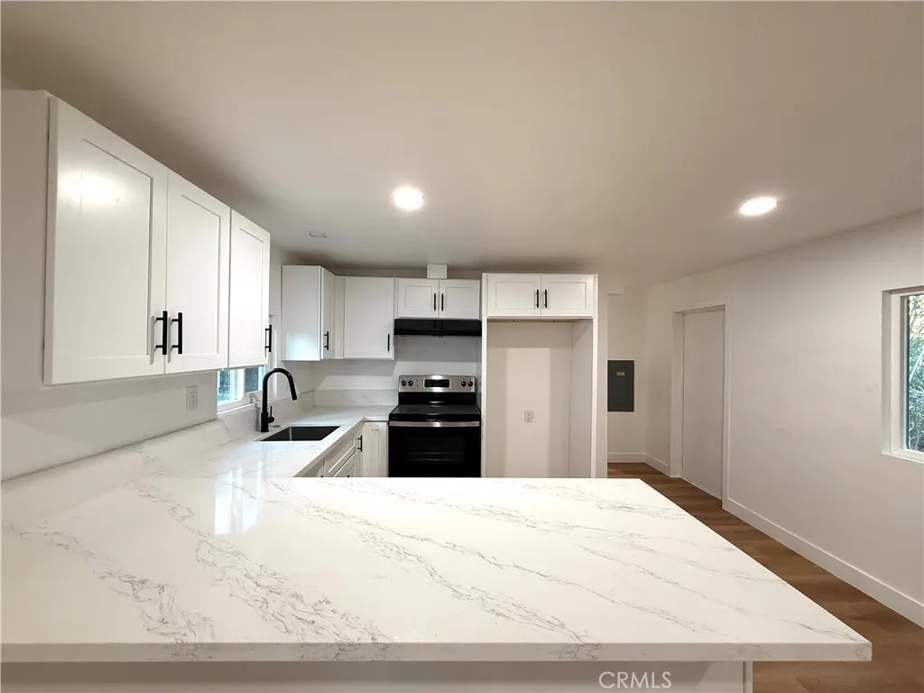 14786 Laurel, Riverside, California 92503 home-pic-3
