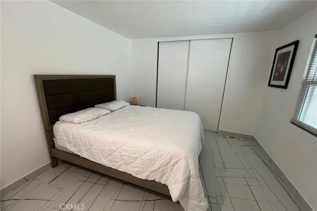 33761 Leon Rd, Winchester, California 92596 home-pic-26