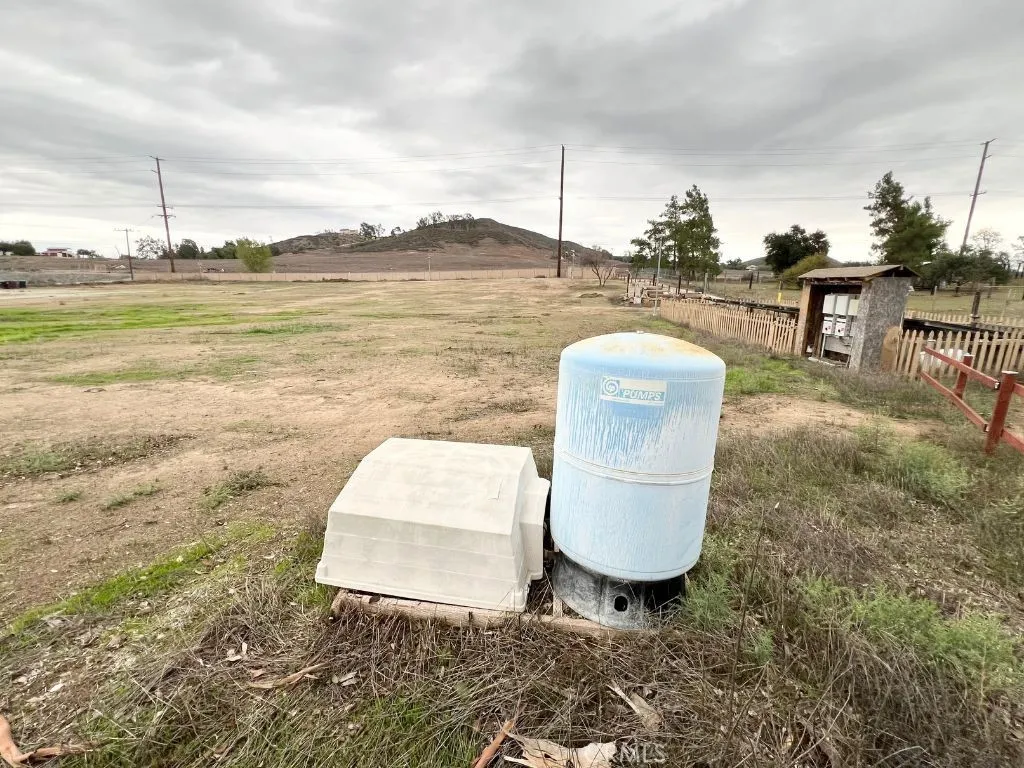 33761 Leon Rd, Winchester, California 92596 home-pic-39