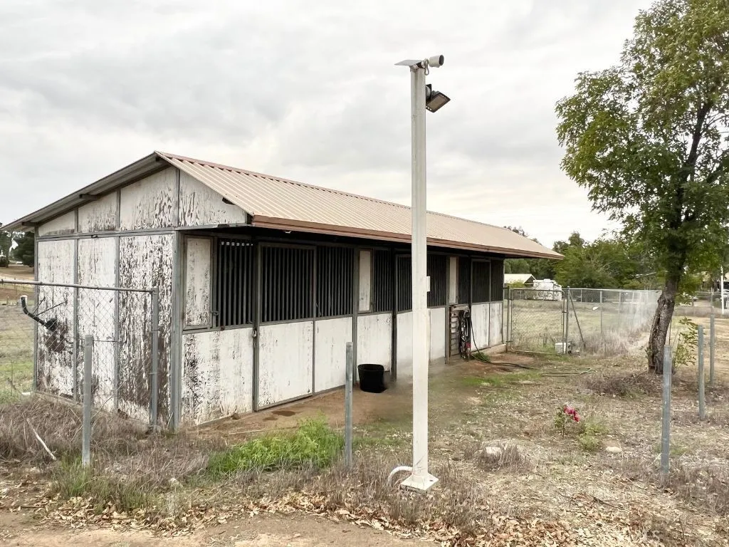 33761 Leon Rd, Winchester, California 92596 home-pic-44