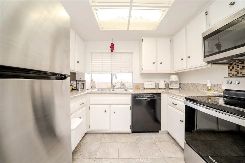 13526 La Jolla, La Mirada, California 90638 home-pic-11