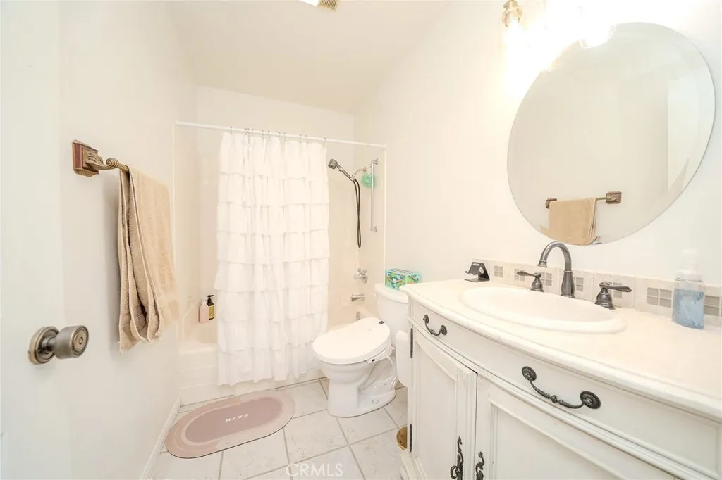 13526 La Jolla, La Mirada, California 90638 home-pic-19