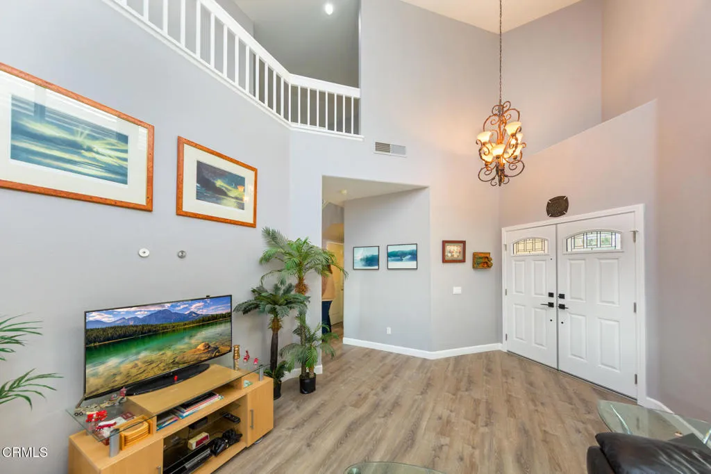 5235 Paseo Ricoso, Camarillo, California 93012 home-pic-2