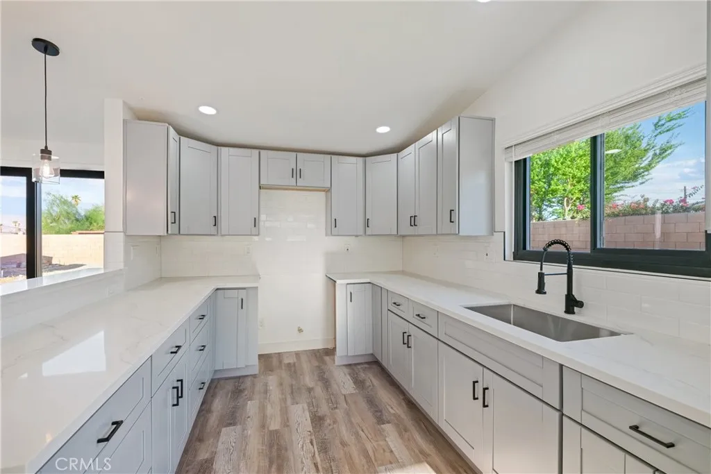 717 W Gateway, Palm Springs, California 92262 home-pic-34