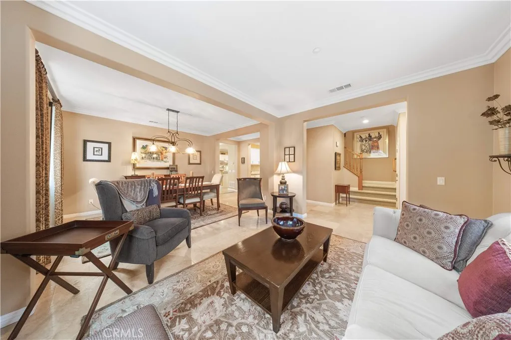 4039 Golden Terrace Ln, Chino Hills, California 91709 home-pic-11