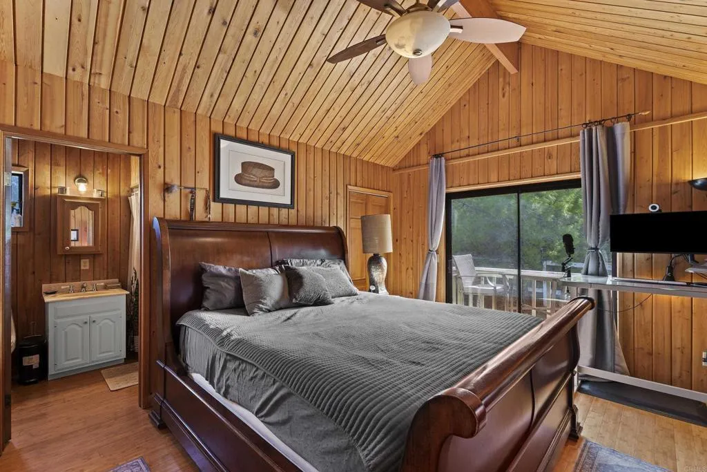 17959 Bluegrass Road, Ramona, California 92065 home-pic-23