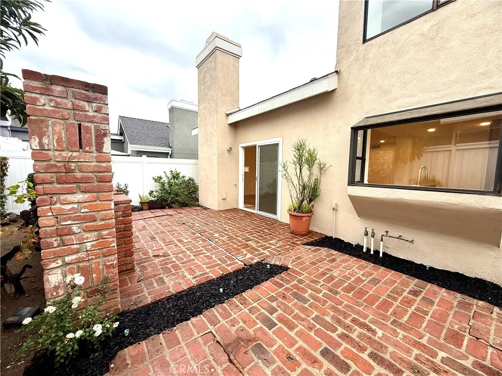 12516 Wedgwood Circle, Tustin, California 92780 home-pic-13
