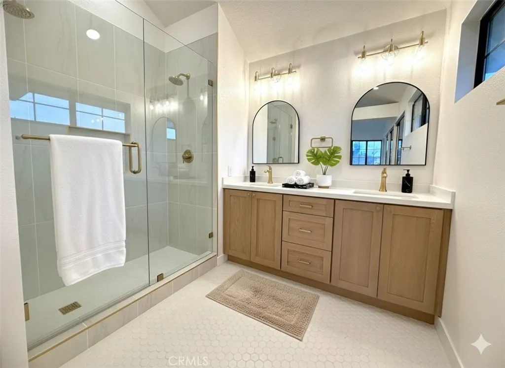 12516 Wedgwood Circle, Tustin, California 92780 home-pic-9