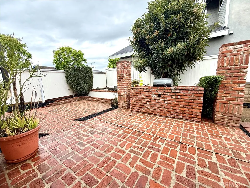 12516 Wedgwood Circle, Tustin, California 92780 home-pic-12