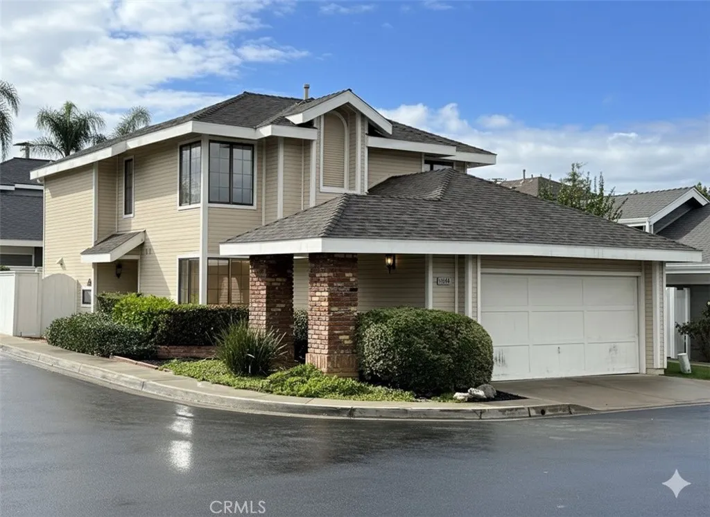 12516 Wedgwood Circle, Tustin, California 92780 home-pic-0