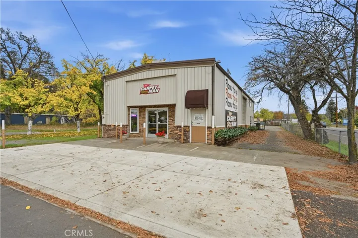 3511 Redwood Street, Clearlake, California 95422