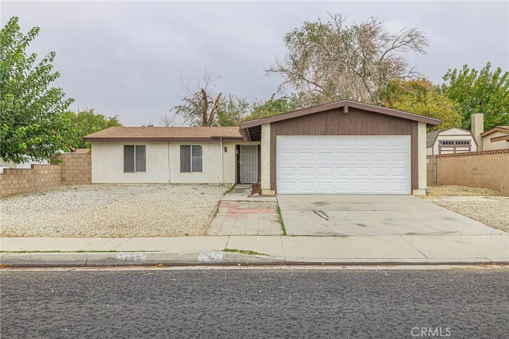 44256 Gingham, Lancaster, California 93535 home-pic-0