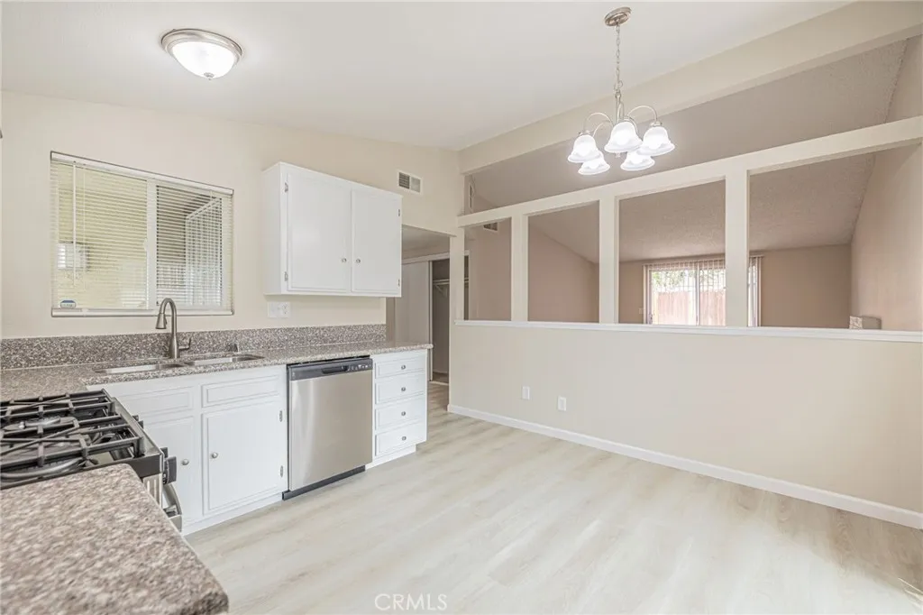 44256 Gingham, Lancaster, California 93535 home-pic-15