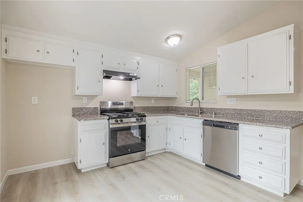 44256 Gingham, Lancaster, California 93535 home-pic-14