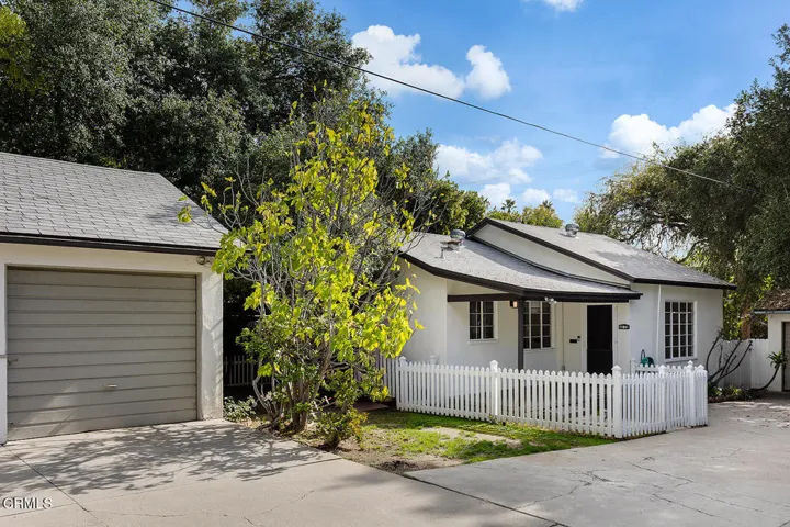 1070 E Woodbury Rd 001-mls