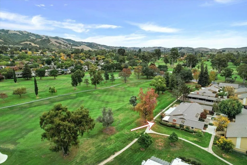 5050 Cribari Vale, San Jose, California 95135 home-pic-1