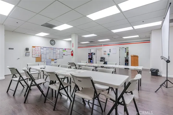 9142 Independence, Chatsworth, California 91311