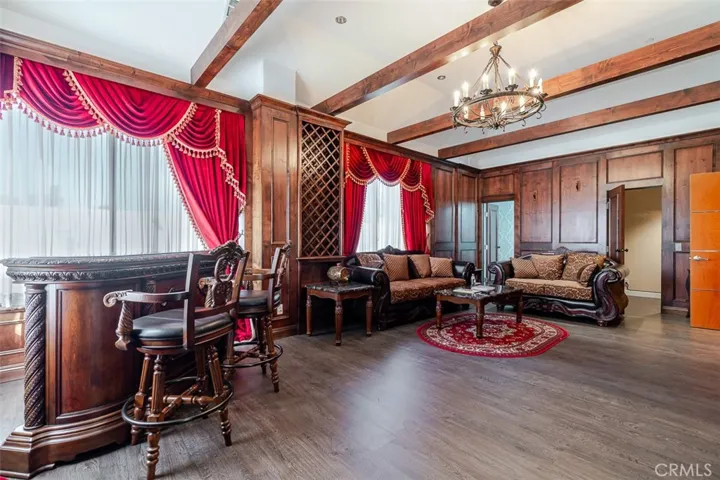 9142 Independence, Chatsworth, California 91311
