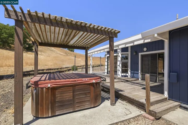 1610 Lawrence Road, Danville, California 94506-4701