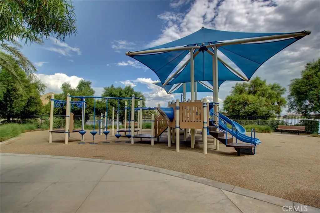 27832 Paddleboat Court, Menifee, California 92585 home-pic-40
