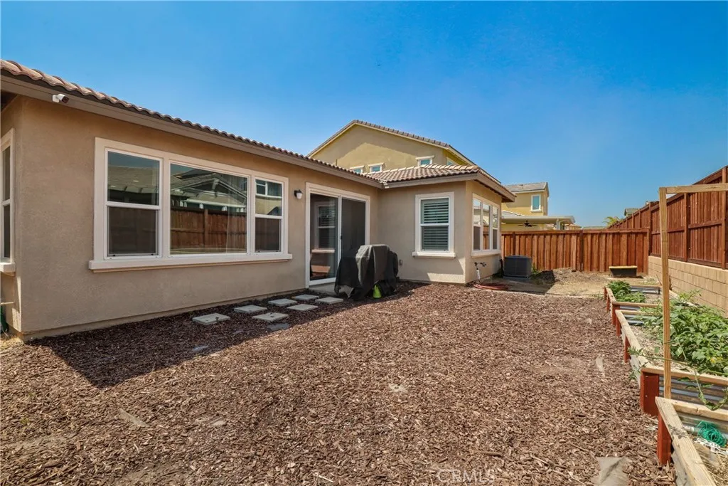 27832 Paddleboat Court, Menifee, California 92585 home-pic-25