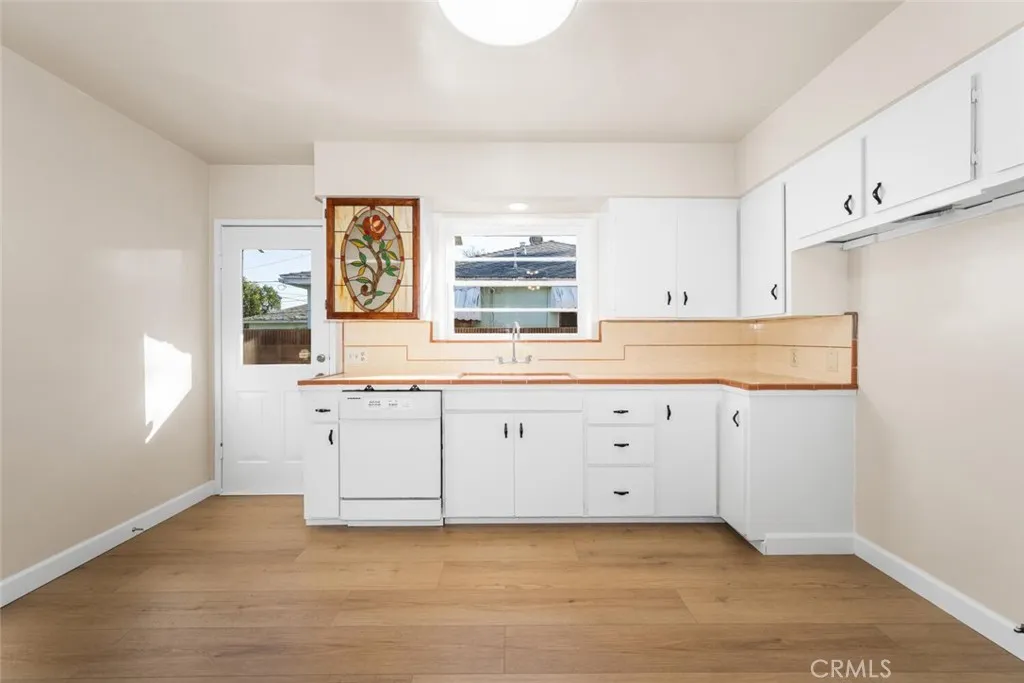11371 Garden Grove Boulevard, Garden Grove, California 92843 home-pic-8