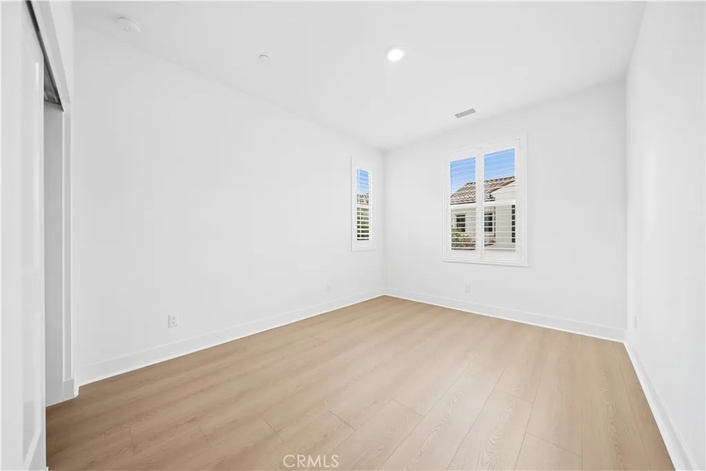 118 Glydon, Irvine, California 92618 home-pic-6