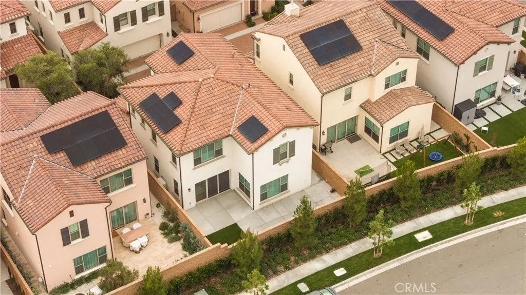 118 Glydon, Irvine, California 92618 home-pic-15