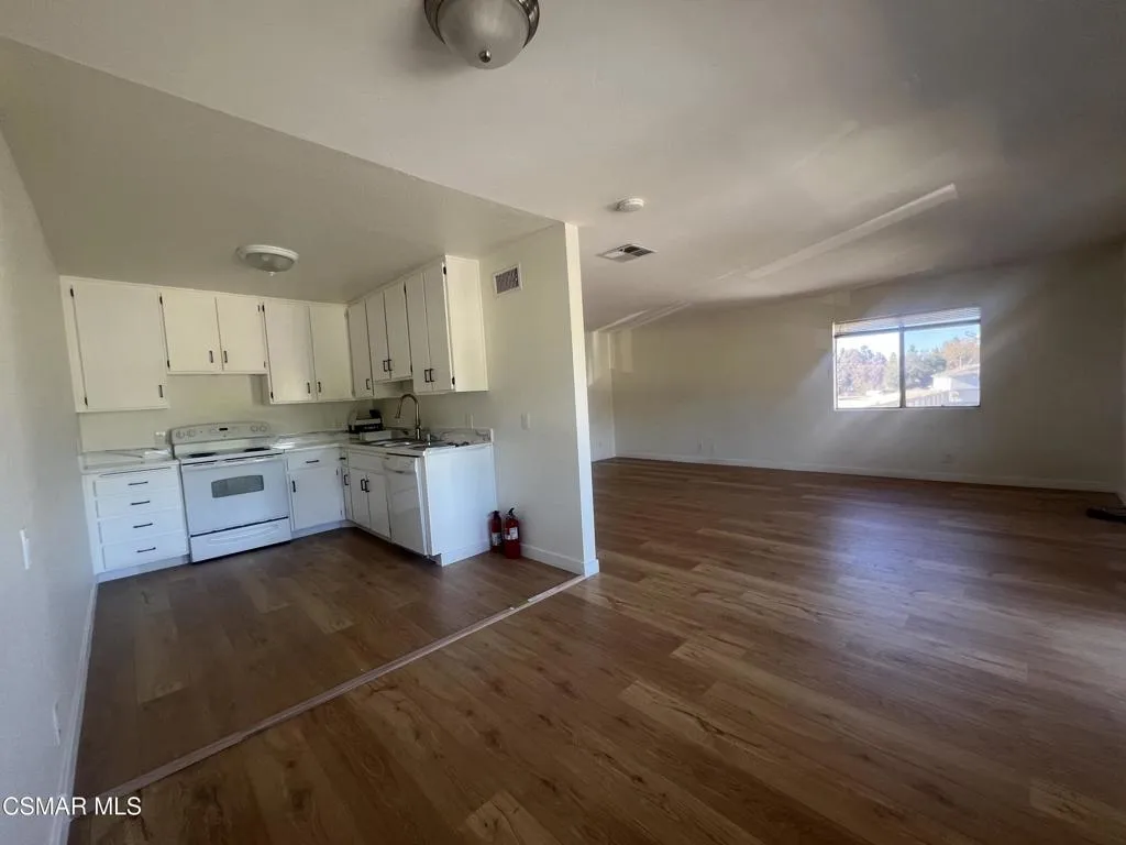 3458 Highwood Court 138, Simi Valley, California 93063 home-pic-8