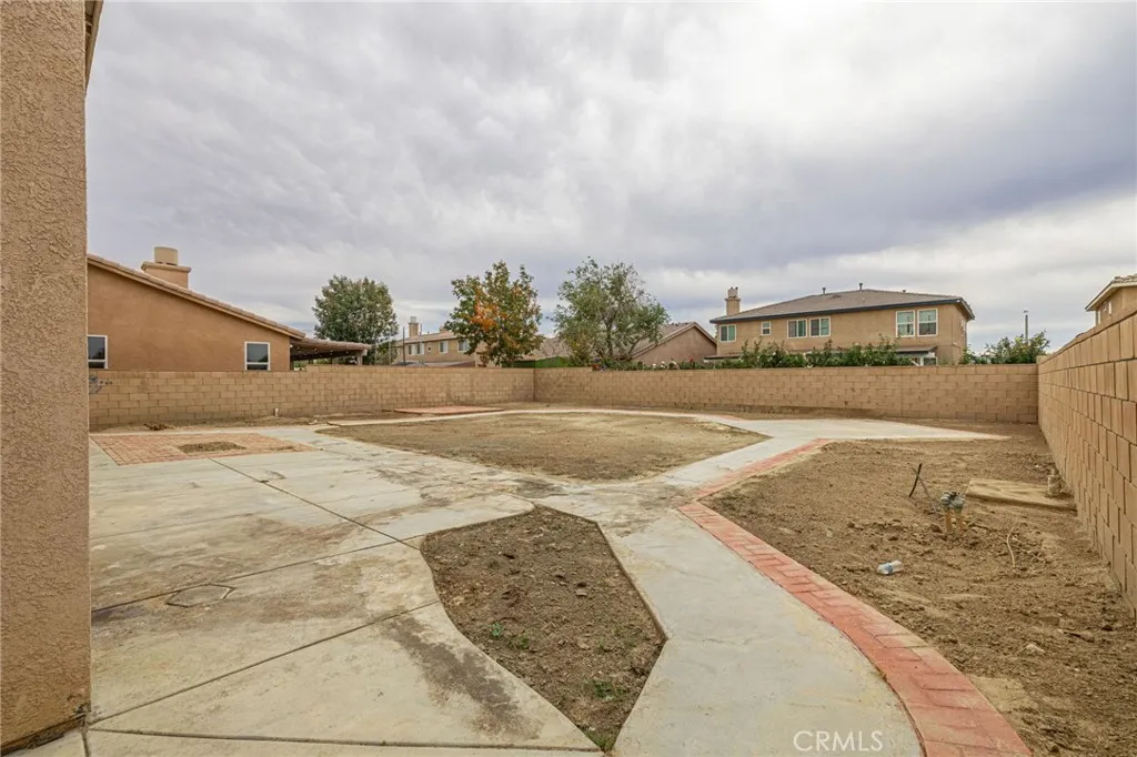 2834 Allessandra Court, Lancaster, California 93535 home-pic-45